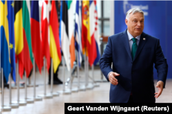 Premierul Ungariei, Viktor Orban, sosește la summitul UE de la Bruxelles, 27 iunie, unde liderii Uniunii Europene au discutat despre funcțiile de conducere din UE, precum și despre situația din Orientul Mijlociu și Ucraina, securitate și apărare și competitivitatea UE.