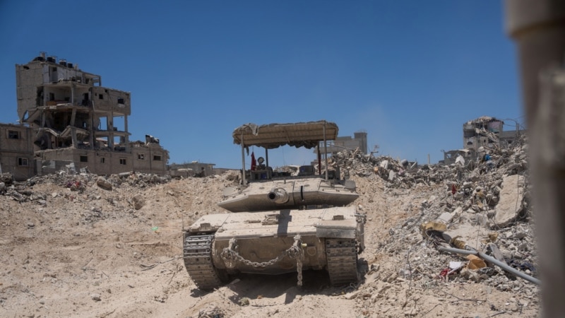 پیشروی تانک‌های اسرائیل در رفح همزمان با بمباران مرکز غزه