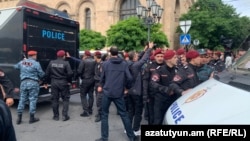 Ոստիկանները խափանում են բողոքի ակցիաները, Երևան, 14-ը մայիսի, 2024թ.