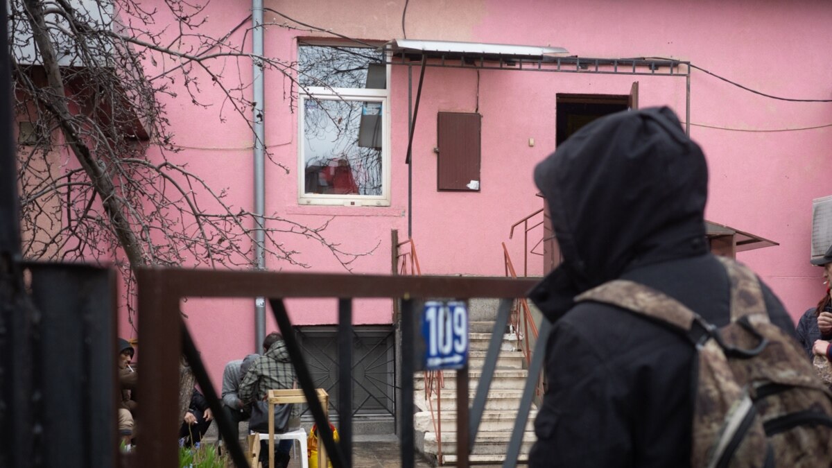 Снимка: Невидимият проблем. Как хората спасиха Розовата къща, която се грижи за наркозависими