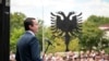 Курти ги обвинува „сојузниците на Русија“ за поткопување на дијалогот Косово-Србија