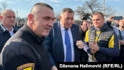Milorad Dodik (u sredini) dolazi na ročište pred Sudom BiH, Sarajevo, 5. februara 2024.