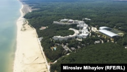 Situated on prime beachfront at the mouth of the Kamchia River, the complex boasts hotels, sports halls, a school, conference centers, and even an astronomy observatory. Russian Foreign Minister Sergei Lavrov has even touted the site as a potential soft-power tool for the Kremlin.