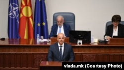 Премиерот Димитар Ковачевски на пленарната седница во Собранието за уставните измени, 18 август 2023