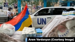 Nagorno-Karabakh Blockade: Desperate Armenians Pile Food In Front Of UN 