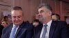 Președintele PNL, Nicolae Ciucă (stânga), și președintele PSD, Marcel Ciolacu, discută în ultima perioadă cu privire la comasarea alegerilor. Negocierile nu au dus până acum la un rezultat.
