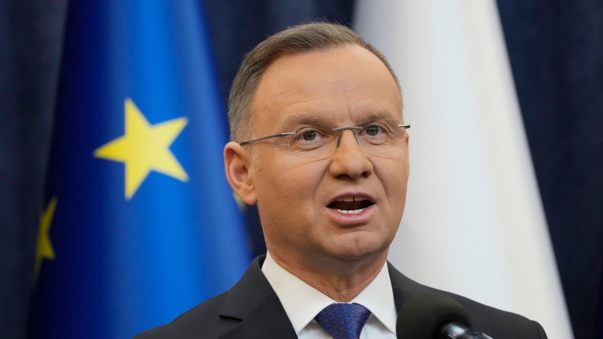 Президента Польши раскритиковали за то, что усомнился в способности ...