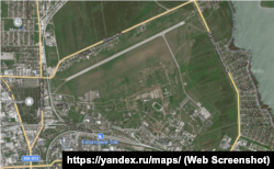 Евпаторийский авиаремонтный завод расположен возле станции Евпатория-Товарная. Скриншот карты Яндекс