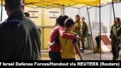 „ჰამასის“ მძევლობიდან 28 ნოემბერს გათავისუფლებული 12 წლის ბიჭი დედასთან ერთად 