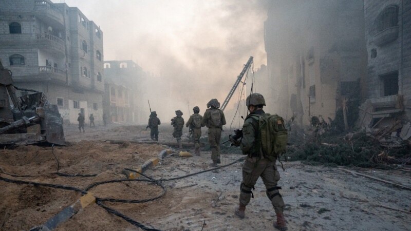 Борбите продолжуваат во Газа, Израел го напаѓа Западниот Брег