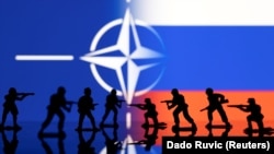 «Эскалация и война с Россией – это то, чего не хочет ни одна страна НАТО. При этом все страны альянса должны быть готовы, если это произойдет» – Роберт Гамильтон