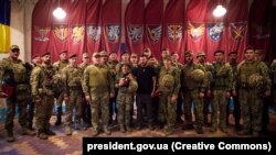 Volodimir Zelenski în timpul vizitei brigăzilor de luptă din regiunea Zaporojie, 4 septembrie 2023