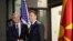 Antony Blinken (stânga), întâmpinat miercuri de ministrul de Externe al Macedoniei de Nord, Bujar Osmani, la o cină informală cu șefii de delegații înaintea Consiliului Ministerial OSCE (29.11.2023).