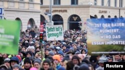 Protest radnika u poljoprivredi u Minhenu, Njemačka, 8. januara 2024.