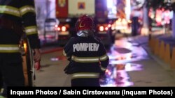 Pompierii au evacuat marți noapte pacienții de la Spitalul „Nicolae Robănescu” din Bucureşti, după ce tranformatorul a explodat şi a provocat un incendiu. 