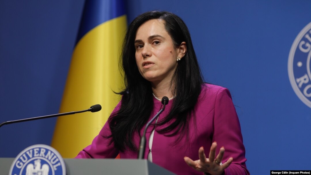 Ministrul Muncii, Simona Bucura-Oprescu.