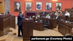 4 მარტი, 2024 წელი. პარლამენტის იურიდიულ საკითხთა კომიტეტის სხდომა 