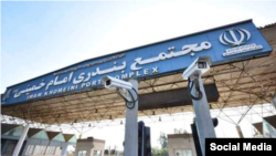 در دهه‌های گذشته پرونده اختلاس مدیران در جمهوری اسلامی روز به روز قطورتر شده و هر بار ارقام جدیدی از میزان اختلاس‌های این مدیران منتشر می‌شود