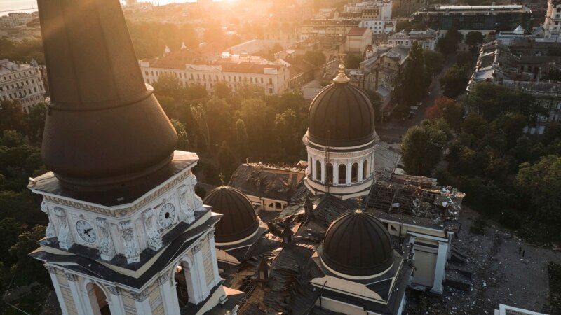 Rusija napala Odesu: Civil ubijen, 19 ranjenih, oštećena čuvena katedrala