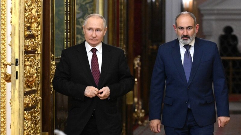 В Сочи встретились лидеры России и Армении 