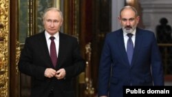 Владимир Путин и Никол Пашинян, архивная фотография