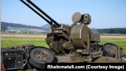 Compania Rheinmetall va moderniza sisteme de artilerie antiaeriană ale Armatei.