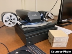 Коробки с микрофильмами рукописей Набокова в Рукописном отделе Библиотеки Конгресса США
