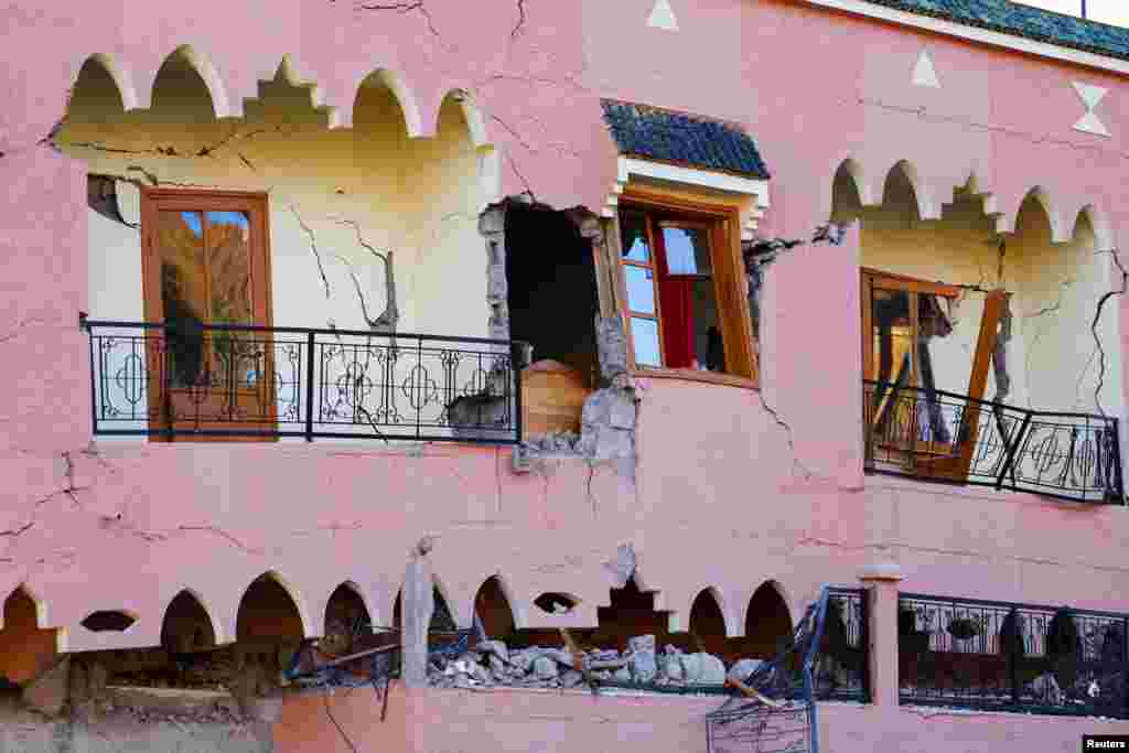 Pogled na oštećeni hotel nakon snažnog potresa, u Moulay Brahimu, Maroko, 10. septembra 2023.