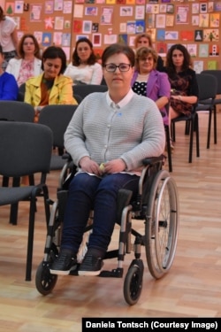 Daniela Tontsch cere Guvernului să consulte persoanele cu dizabilități când elaborează legislația referitoare la ei.