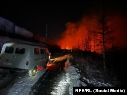 Пожежа, ймовірно, після вибуху поїзда на Байкало-Амурській магістралі