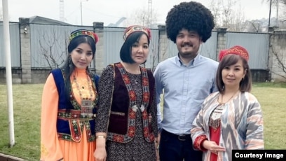 Орыс порносы: ұйықтап жатқан мастар