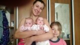 Ukraine twins grab