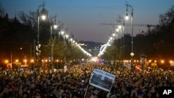  Протестиращи в Будапеща, 16 февруари 2024 година 