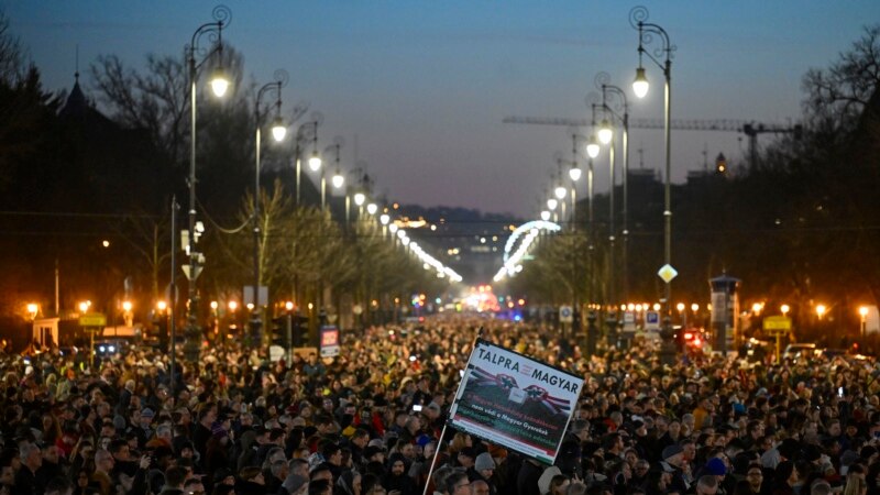Антивладини протести во Унгарија по скандалот