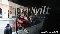 Fondacioni për Shoqëri të Hapur i ka mbyllur zyrat në Budapest më 2018 dhe është zhvendosur në Berlin.
