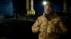 Боец спецназа на секретной локации Главного управления разведки Минобороны Украины (ГУР МОУ) рассказывает журналистам о проведении операций с морскими дронами. Архивное фото