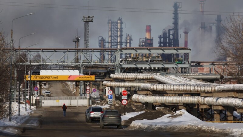 Reuters: დრონებით შეტევის შედეგად რიაზანის ქარხანამ ნავთობის გადამუშავება გაანახევრა