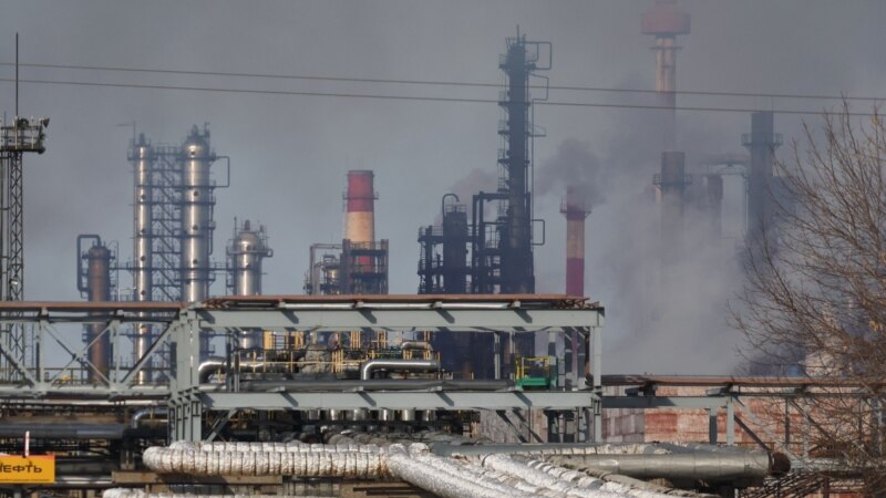Bloomberg: ნავთობგადამამუშავებელ ქარხნებზე, რომლებსაც უკრაინამ დრონებით შეუტია, რუსეთის სიმძლავრეთა 12% მოდის