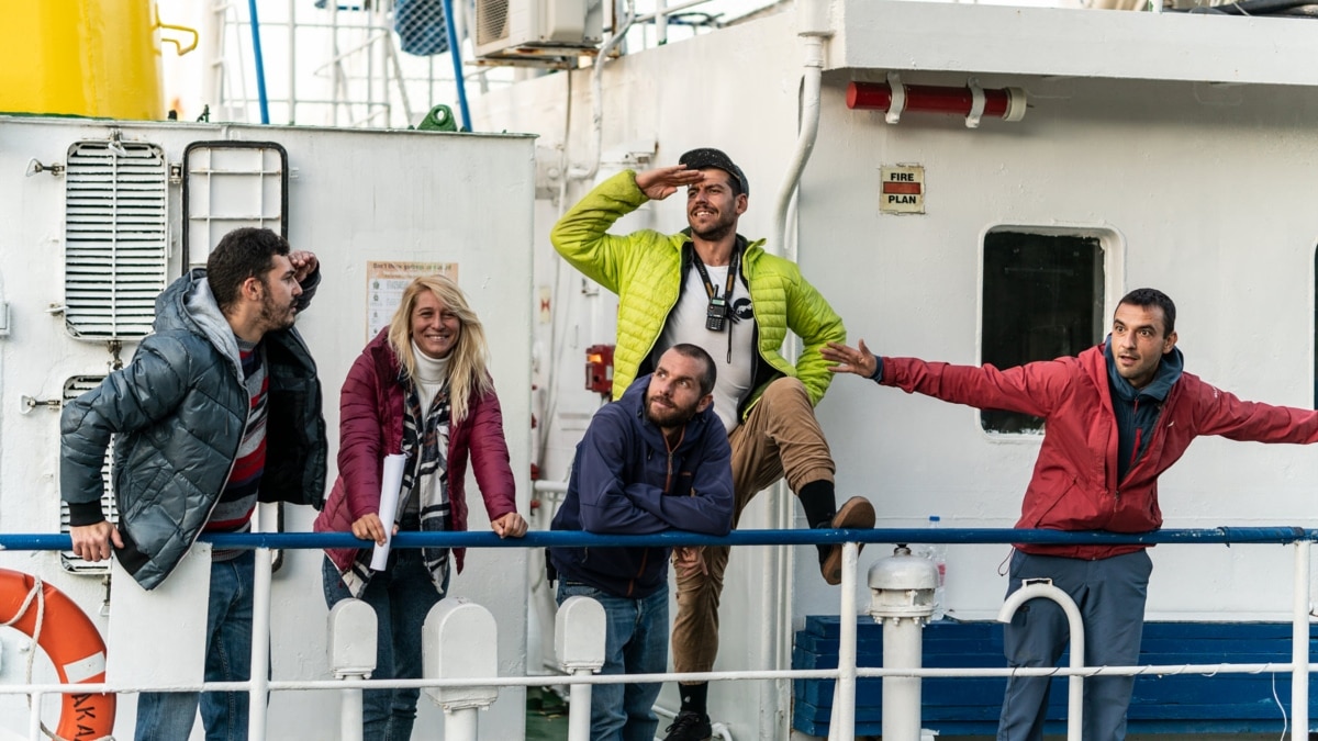 Това е една история за науката, разказана от активисти чрез