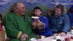 Путин поздравил с праздником семью потомственных оленеводов