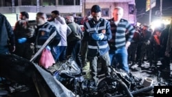Ostaci automobila bombe koji je eksplodirao u Azazu, 31. mart 2024.