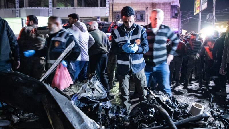 Најмалку седум загинати во експлозија на автомобил - бомба во Сирија