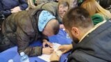 KOSOVO: Mitrovica North - Citizens sign a petition on January 17 for the change of mayor 