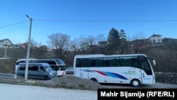 Autobus kompanije "In Turs" u Rudom koja je prevozila glasače u Beograd, 21.12.2023.