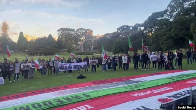 تجمع اعتراضی ایرانیان در سیدنی استرالیا، شنبه ۳۰ اردیبهشت ۱۴۰۲ 