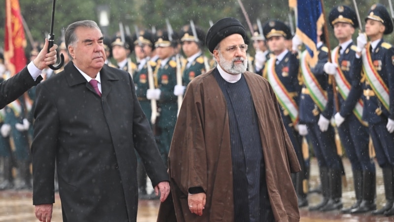 Таджикистан и Иран договорились об отмене визового режима между странами  