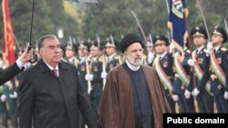 Тәжікстан басшысы Эмомали Рахмон және Иран президенті Ибрагим Раиси