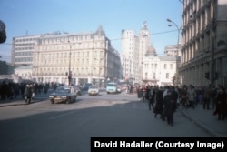 An intersection in Bucharest in January 1988