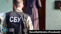 Співробітник СБУ під час операції, фото ілюстративне