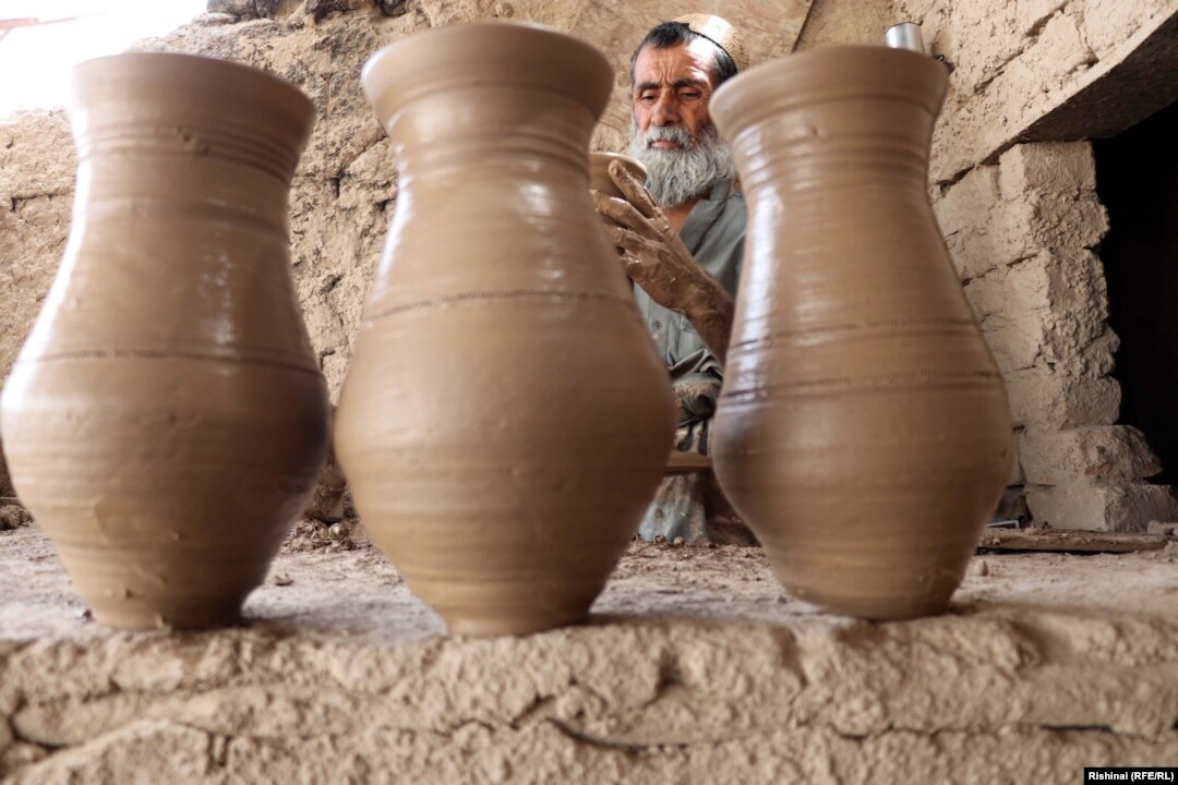 Traditional Potters In Afghanistan Face An Uncertain Future